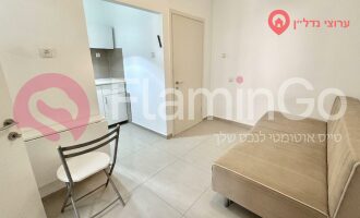 1.5  חדרים  דירה