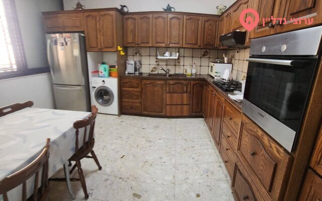 4 комн. квартира, Продажа, Кирьят-Бялик, Симтат Рахел