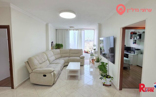 4 комн. квартира, Продажа, Бат-Ям, Хахалуцим