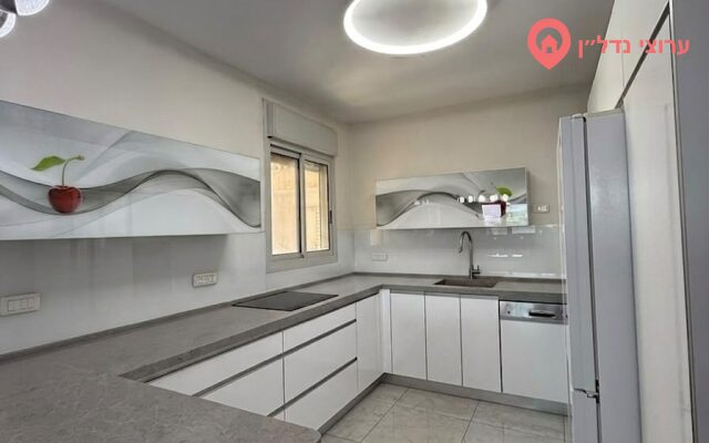 5 комн. квартира, Продажа, Реховот, улцбрг