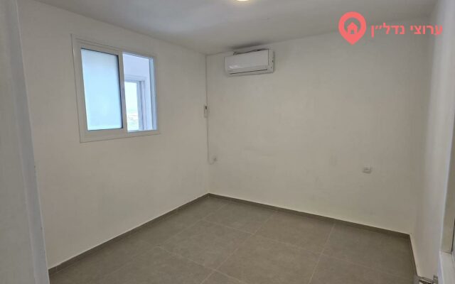 4 комн. квартира, Аренда, Хайфа, חטיבת כרמלי 48 חיפה