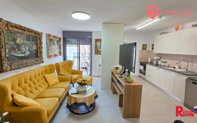 3 комн. квартира, Продажа, Бат-Ям, Соколов