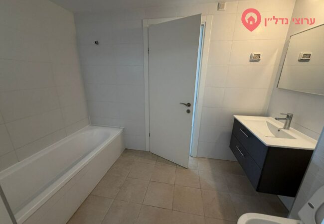 5-room apartment, For rent, Kiryat Bialik, אהוד מנור — photo 2 of 8