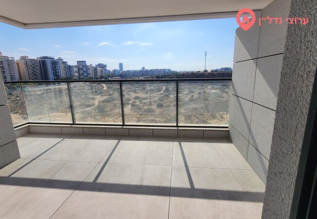 דירה 6 חדרים, מכירה, חולון, אורי אלמוג — תמונה 1 מתוך 8