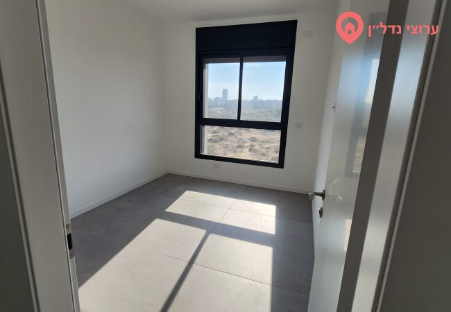דירה 6 חדרים, מכירה, חולון, אורי אלמוג — תמונה 4 מתוך 8