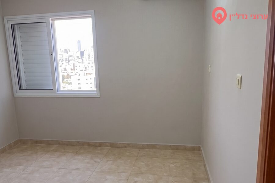 4 комн. квартира, Аренда, Кирьят-Ата, פלמח 5 קריית אתא — фото 3 из 11