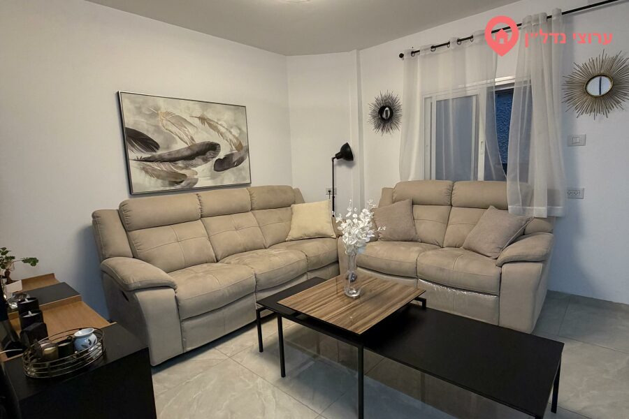 4 комн. квартира с участком, Продажа, Кирьят-Бялик, Хермон — фото 2 из 5