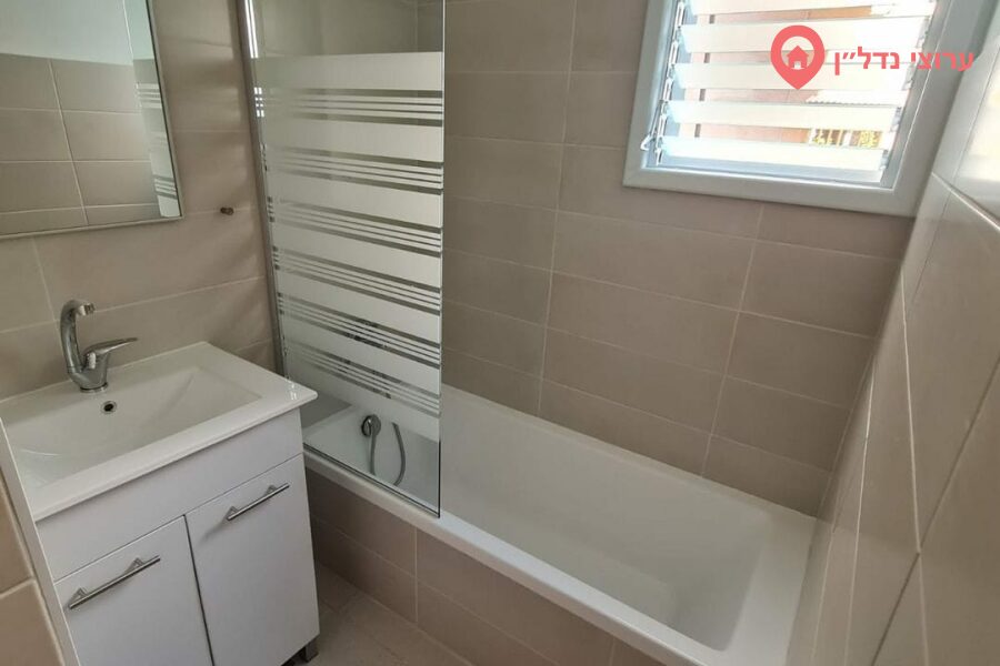 3 комн. квартира, Продажа, Бат-Ям, Рахел ха-мешоререт, фото 4 из 6