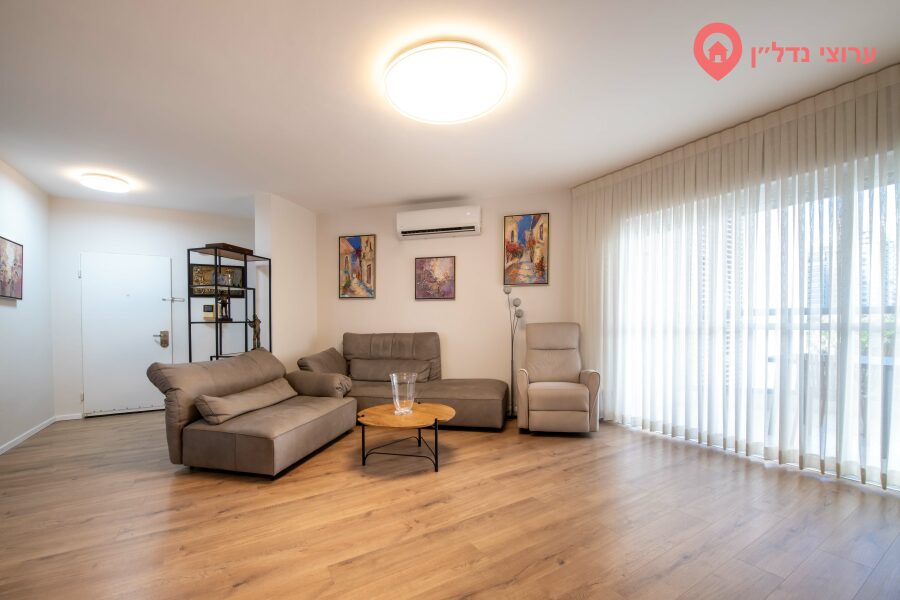 4 комн. квартира, Продажа, Нетания, Менахема Бегина — фото 2 из 10