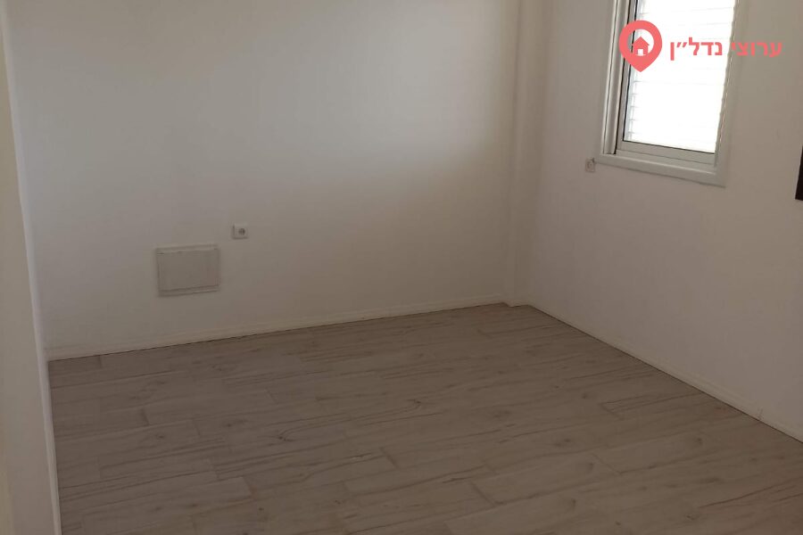5 комн. квартира, Аренда, Бат-Ям, Харав Узиел — фото 6 из 10