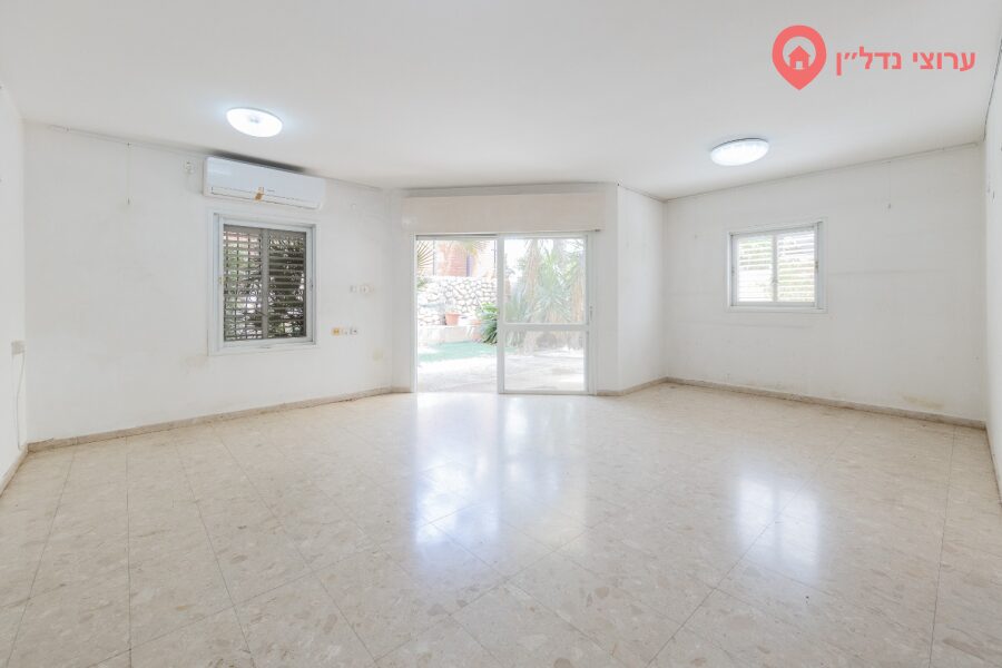 7 комн. часть дома, Продажа, Нетания, רחוב סחלב — фото 2 из 12