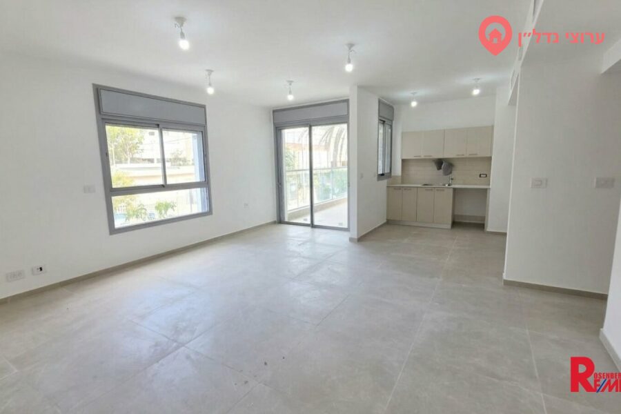 4 комн. квартира, Продажа, Холон, Фабрегат, фото 1 из 6