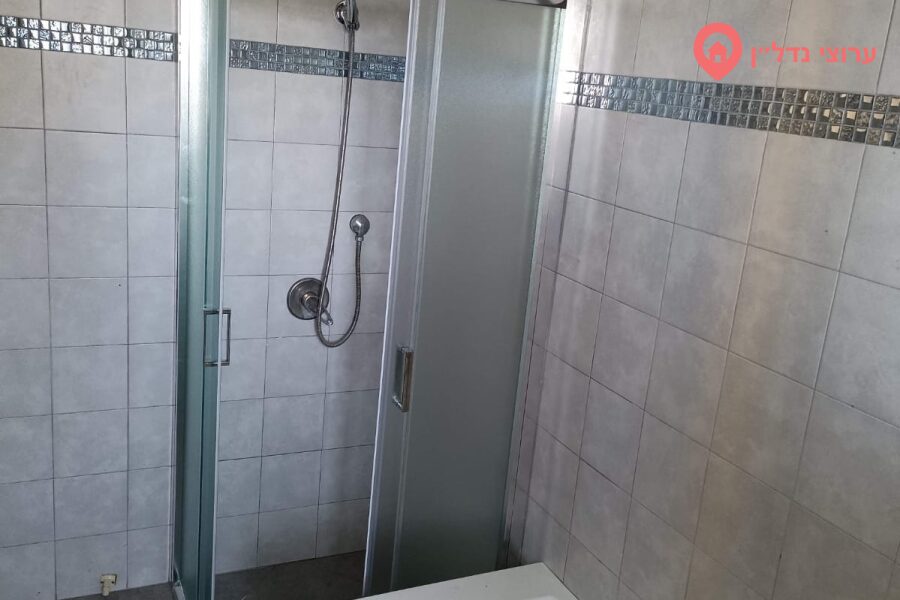 5 комн. квартира, Аренда, Бат-Ям, Харав Узиел — фото 3 из 10