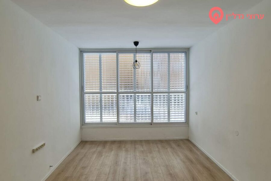 3 комн. квартира, Продажа, Бат-Ям, Рахел ха-мешоререт, фото 1 из 6