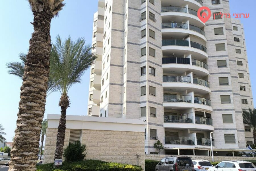 5.5 комн. квартира, Аренда, Кирьят-Ям, Armonim Street — фото 3 из 7
