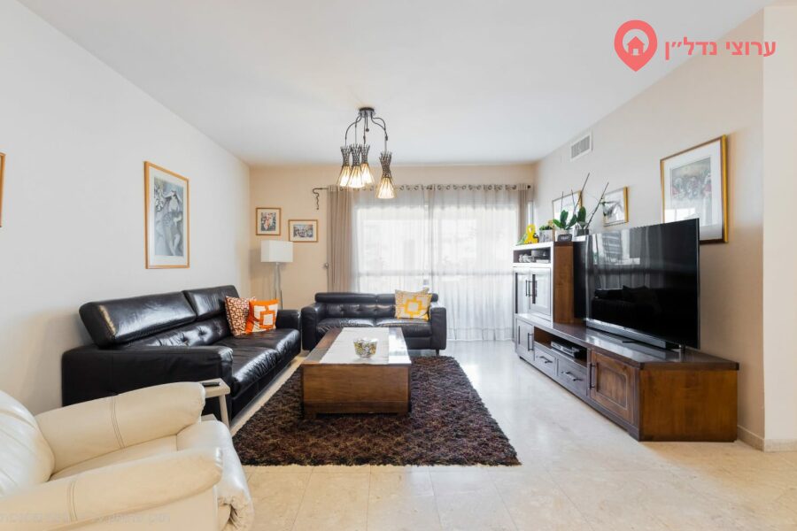 4 комн. квартира, Продажа, Нетания, Amnon veTamar Street — фото 1 из 9