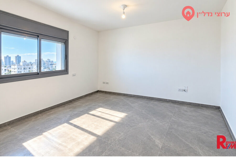 4 комн. квартира, Продажа, Бат-Ям, Йоханан Хасандлар, фото 7 из 9
