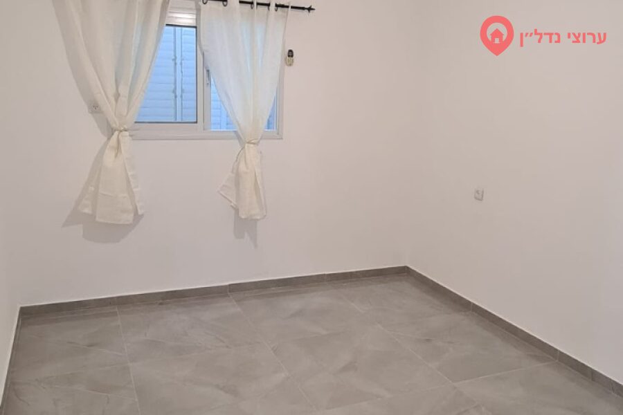 4 комн. квартира, Аренда, Бат-Ям, Йисра'ел Бен Цийон, фото 6 из 7