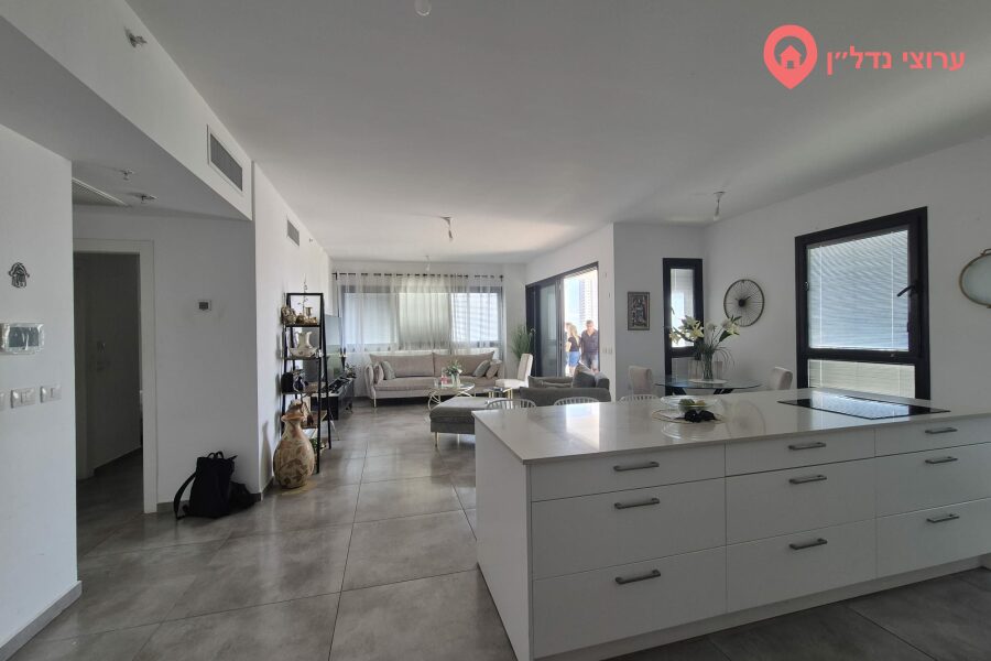 4 комн. квартира, Продажа, Бат-Ям, Ха-комемиют, фото 3 из 7