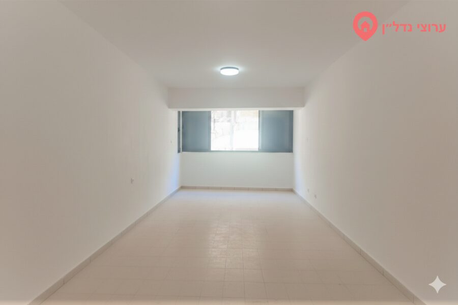 4 комн. квартира, Продажа, Бат-Ям, הרב הרצוג — фото 2 из 7