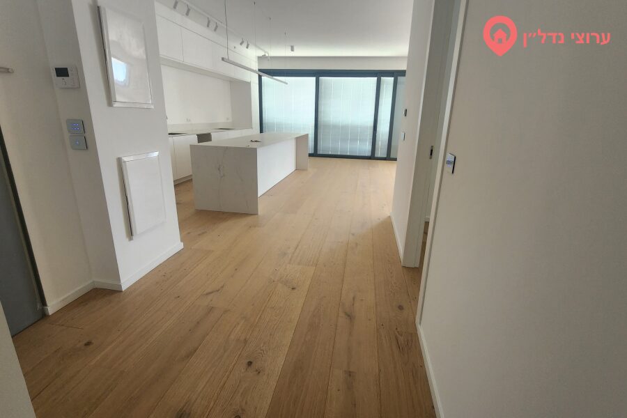 5 комн. квартира, Продажа, Бат-Ям, נורית הירש — фото 2 из 4