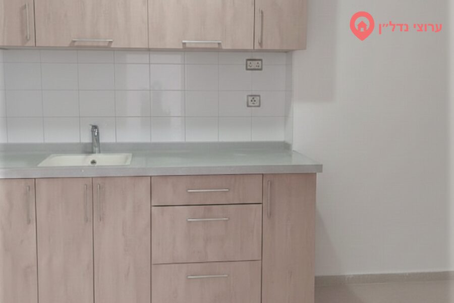4 комн. квартира, Продажа, Бат-Ям, הרב הרצוג — фото 4 из 7